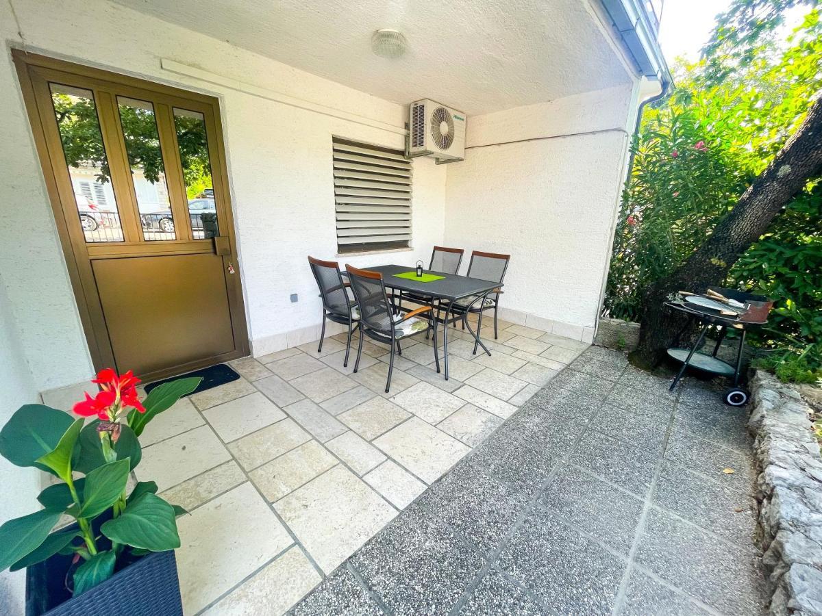 Apartmani Irena Ядраново Екстериор снимка