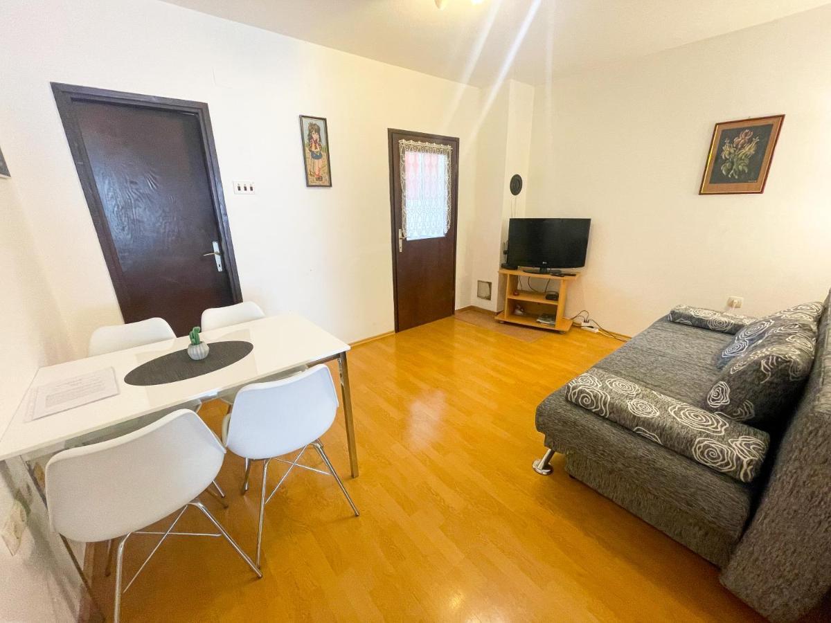 Apartmani Irena Ядраново Екстериор снимка