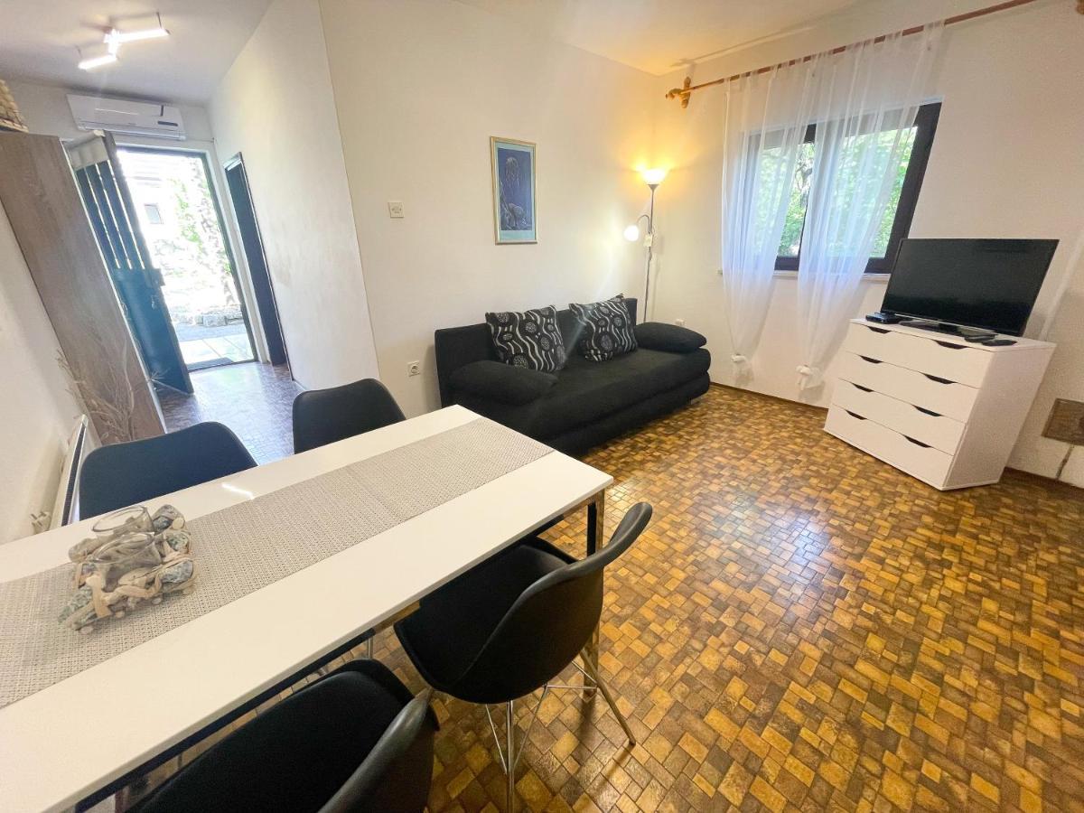 Apartmani Irena Ядраново Екстериор снимка